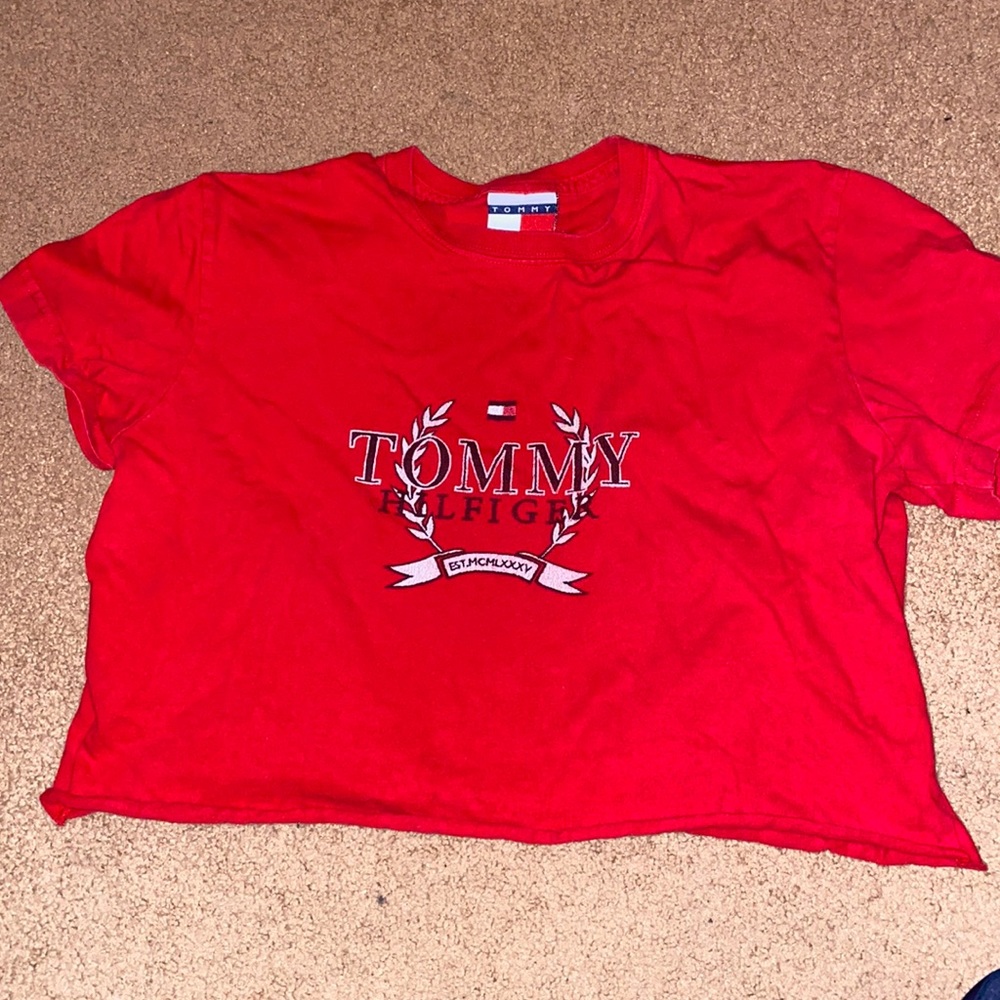Tommy crop top tshirt